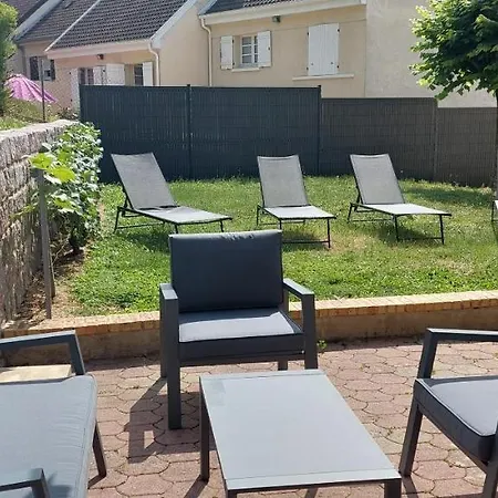 House In The Heart Of The Champagne Vineyard 3*